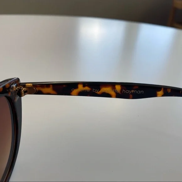 90s Vintage Look Cat Eye Tortoiseshell Sunglasses 🕶 - Picture 5 of 10